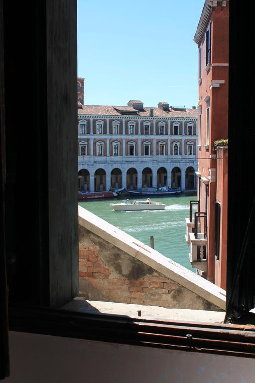 Palazzo Lion Morosini - Check In Presso Locanda Ai Santi Apostoli Venedig Eksteriør billede