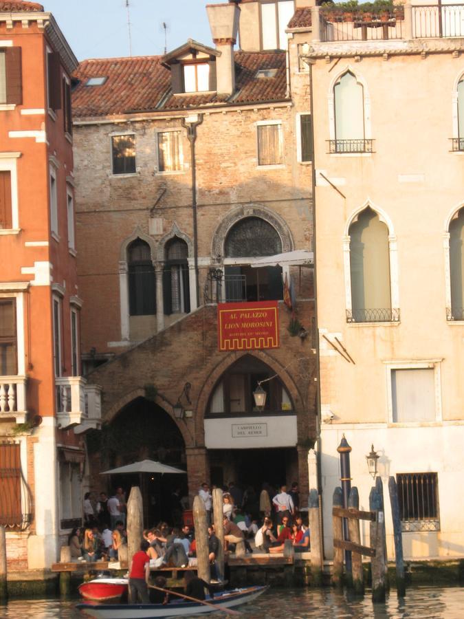 Palazzo Lion Morosini - Check In Presso Locanda Ai Santi Apostoli Venedig Eksteriør billede